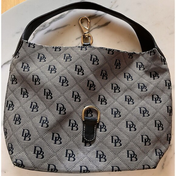 Dooney & Bourke Maxi Quilt Logo Lock Sack Shoulder Bag Black & Gray - Picture 2 of 11